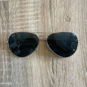 Ray Ban Classic Gold Aviator